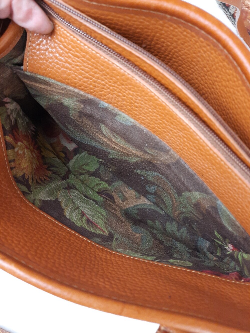 Brighton Leather Croc-Embossed Heart Charm Shoulder Bag - Picture 9 of 13